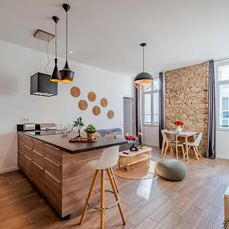 Fabulous Family 2Br - Prime Location, Walk To Beach & Shopping - By Totolulu Cannes Yellow Corner